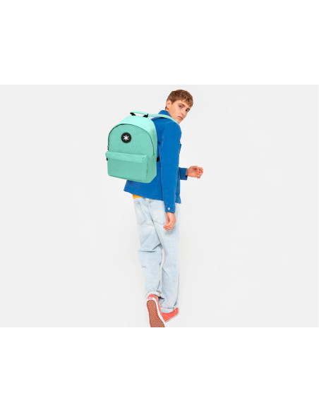 Cartera antartik mochila con asa y bolsillos con cremallera color verde menta 310x160x410 mm