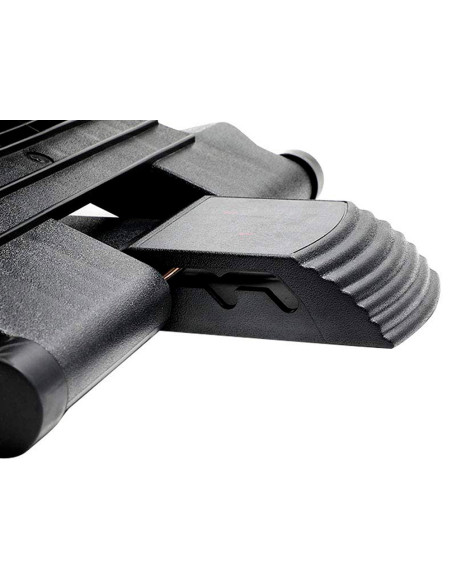 Reposapies ajustable q-connect premium con alfombrilla caucho